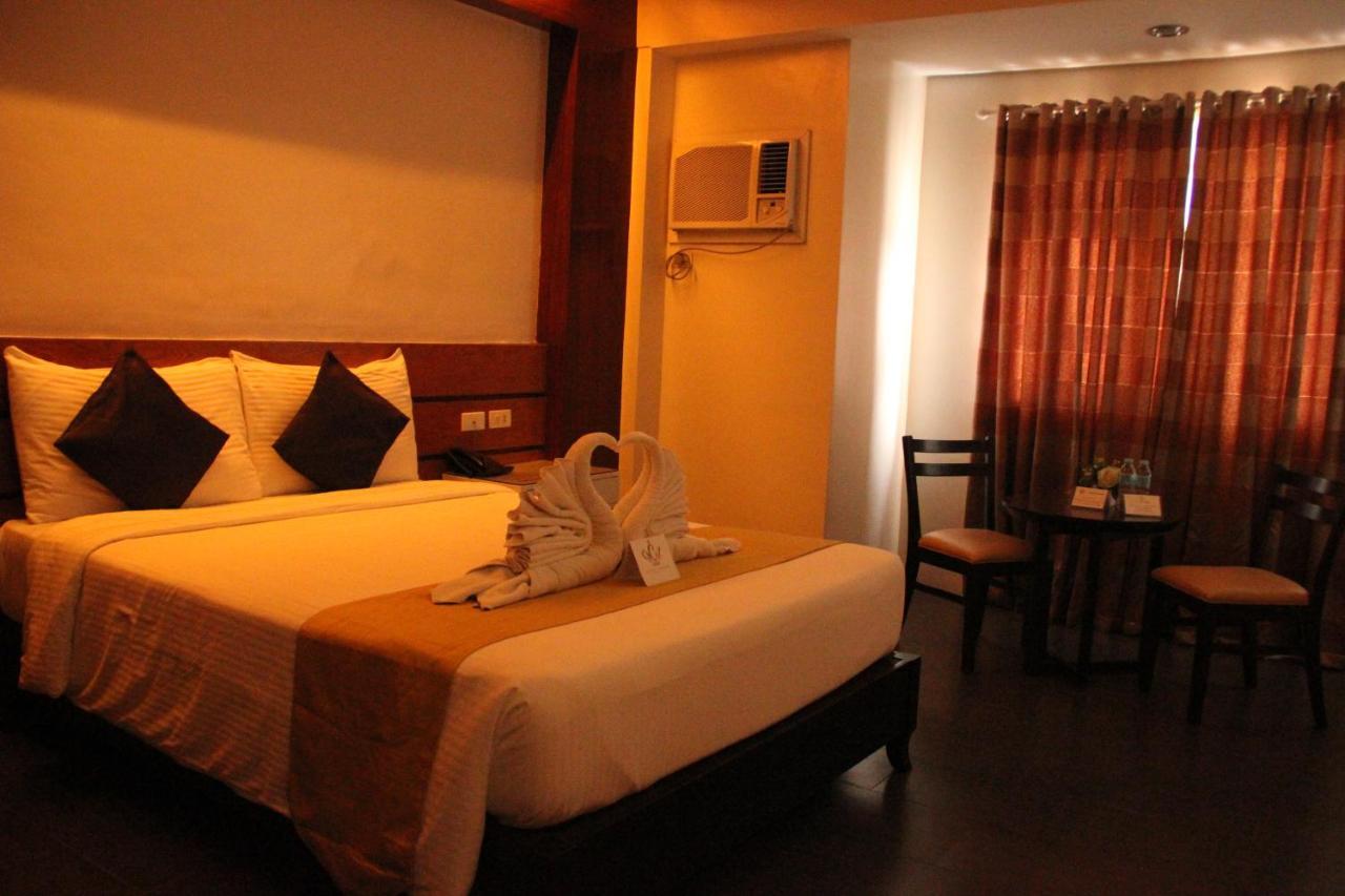 Grace Crown Hotel Angeles Eksteriør billede
